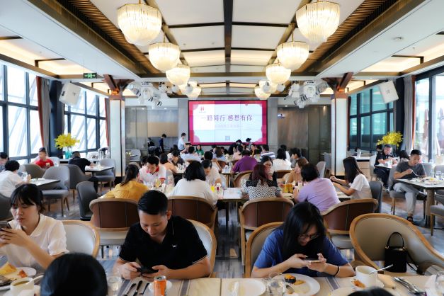 共悅生辰，溫暖同行丨集團(tuán)5-8月份員工生日會(huì)(圖4)