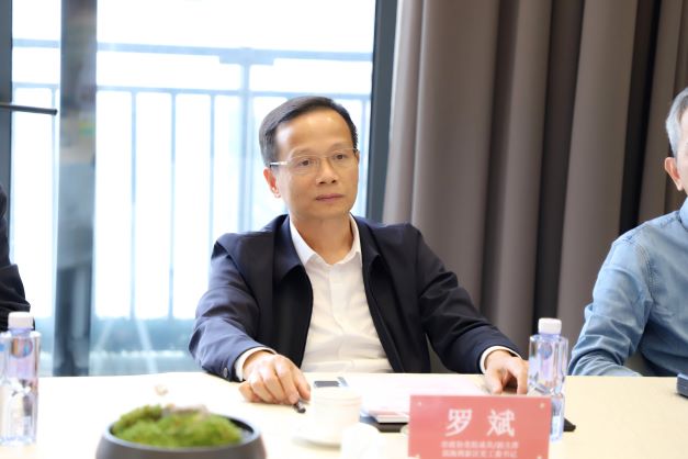 東莞市政協(xié)副主席羅斌一行蒞臨我司調(diào)研指導(圖3)